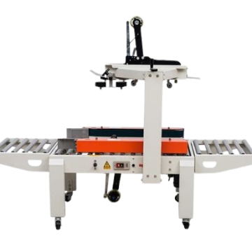 SCOTCHEUSE DE CARTON  